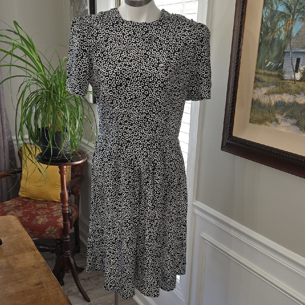 Vintage Lady Carol Petites Of NY Chic Monochrome Floral Midi Dress